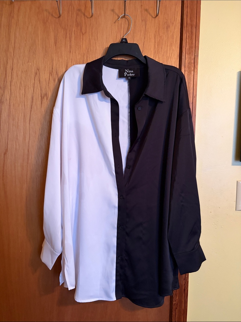 Nina Parker Two-Tone Black and White Button-Up Blouse